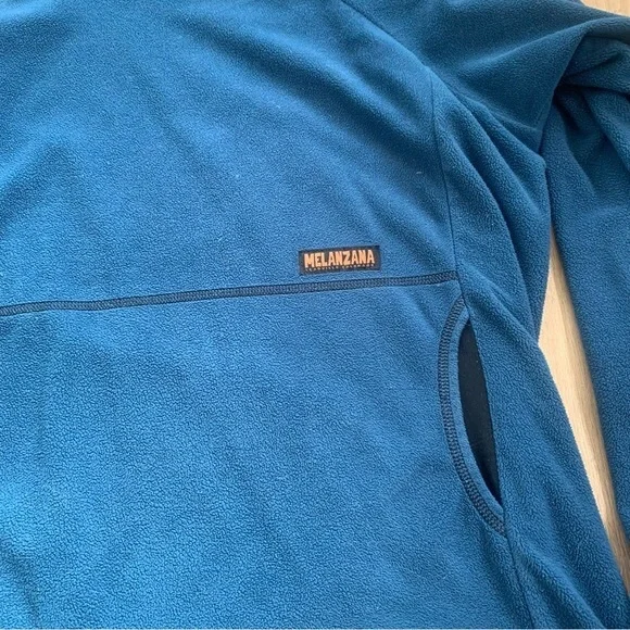 Blue - Picture 3 of 4